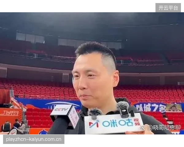 主教练卢伟带领上海队打出联盟第一战绩，当选赛季最佳教练员。